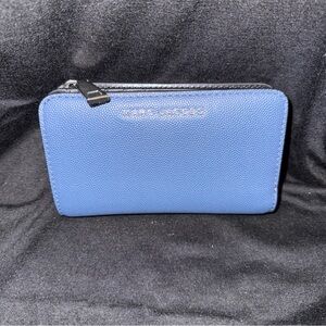 Marc Jacobs Caviar Leather Compact Wallet-NWOT